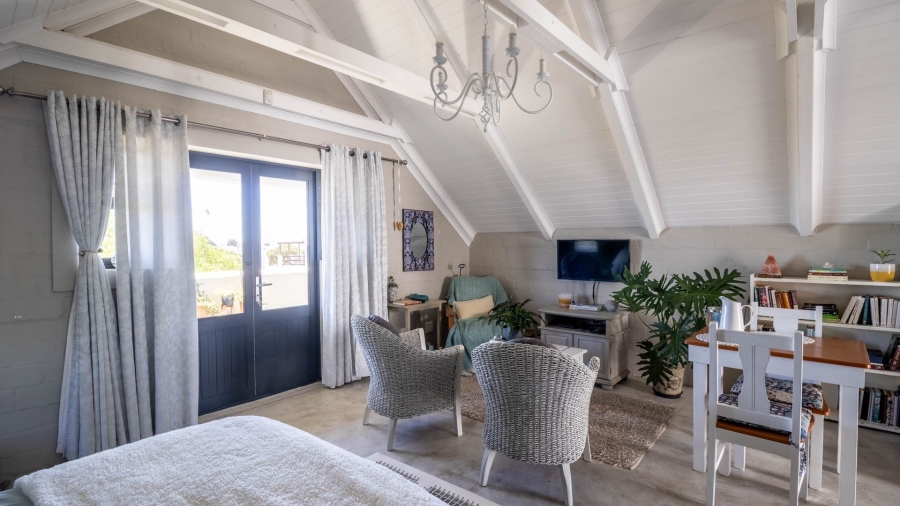 6 Bedroom Property for Sale in Jacobsbaai Western Cape